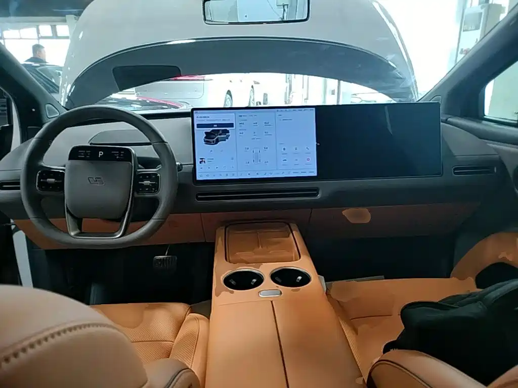 Li Auto i8 2025 — фото 10