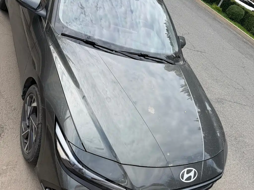 Hyundai Elantra 2024