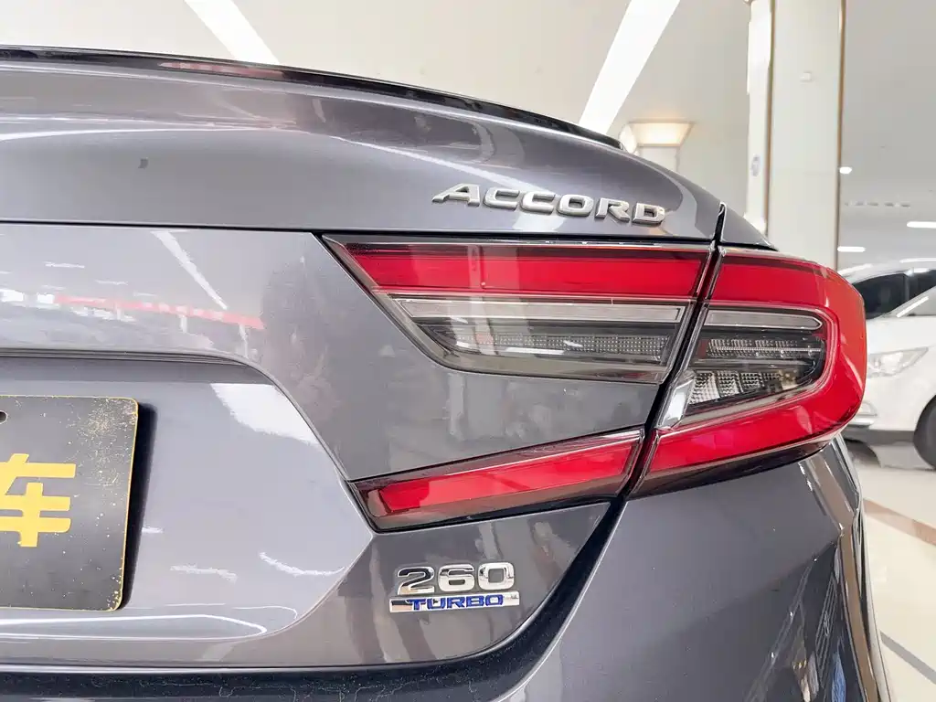 Honda Accord 2022 — фото 18