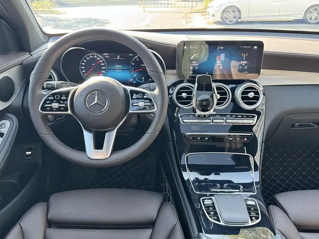 Mercedes-Benz GLC 2022 — фото 11