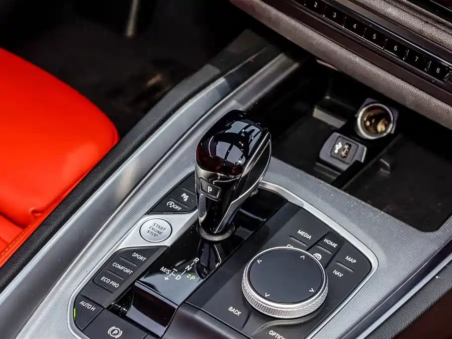 BMW Z4 2022 — фото 20
