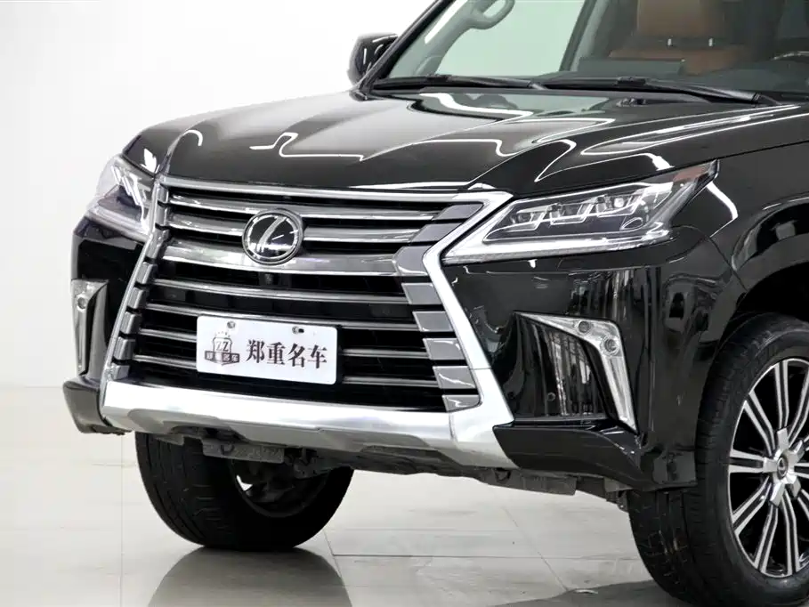 Lexus LX 2020 — фото 37