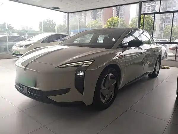 Hongqi EH7 2026