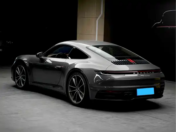 Porsche 911 2021