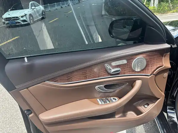 Mercedes-Benz E-Class 2023
