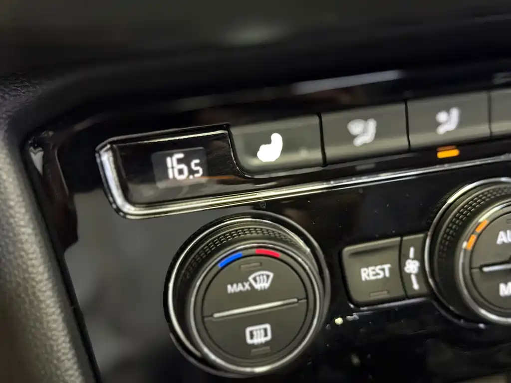 Volkswagen Tiguan L 2021 — фото 17