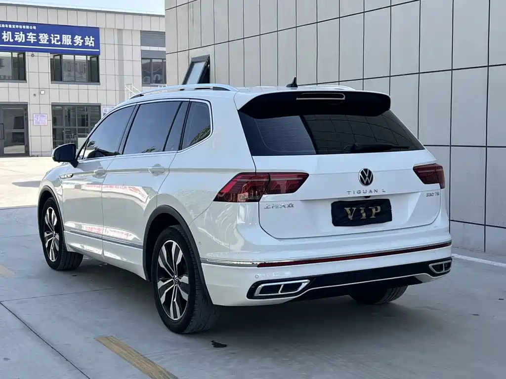 Volkswagen Tiguan L 2023