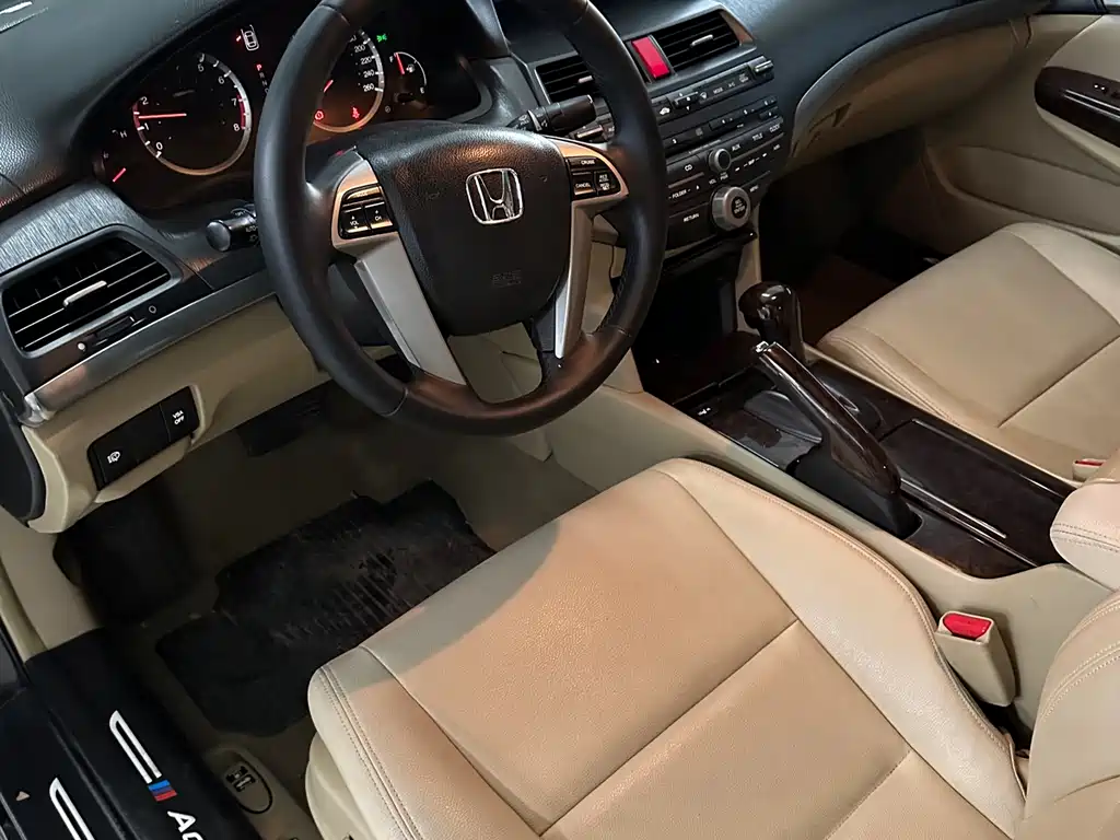 Honda Accord 2008 — фото 10