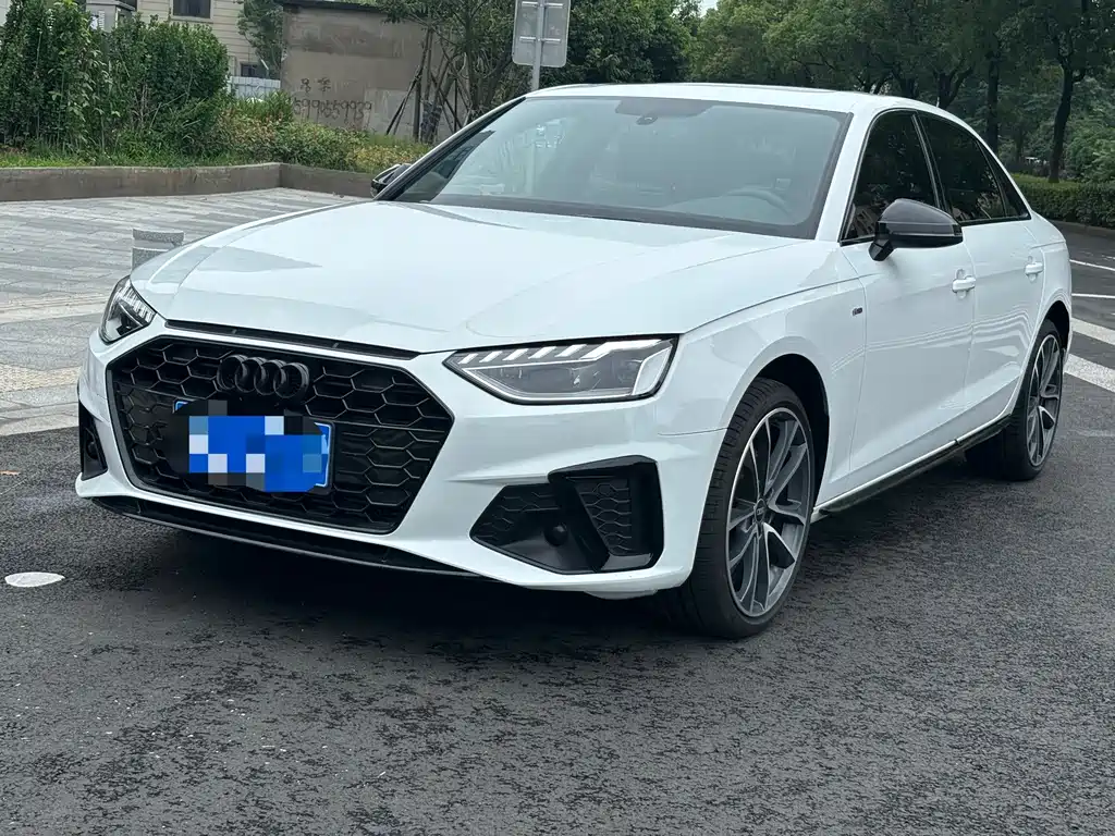 Audi A4L 2025