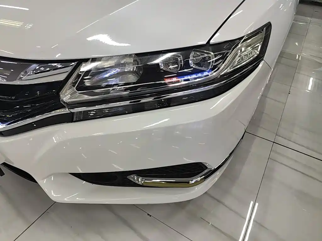 Honda Spirior 2018 — фото 24
