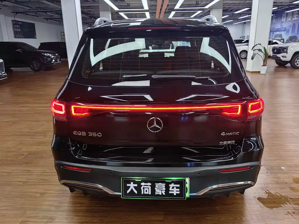 Mercedes-Benz EQB 2022