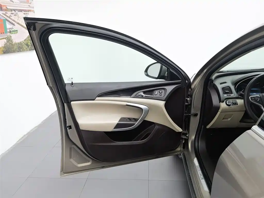 Buick Regal 2015 — фото 8