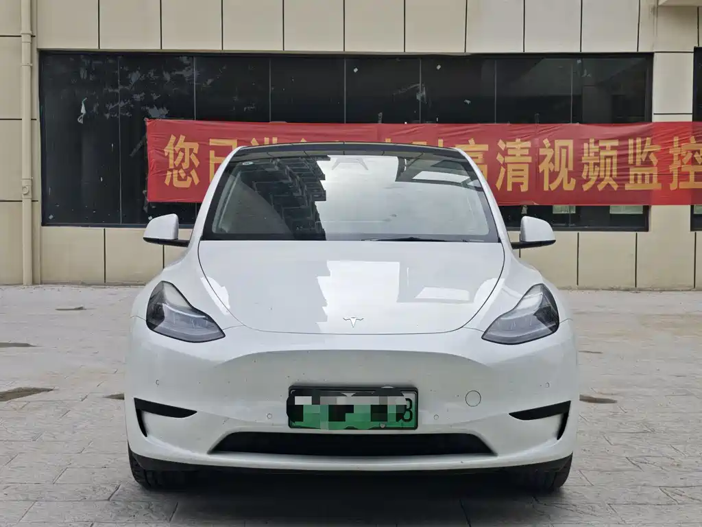 Tesla Model Y 2022 — фото 2
