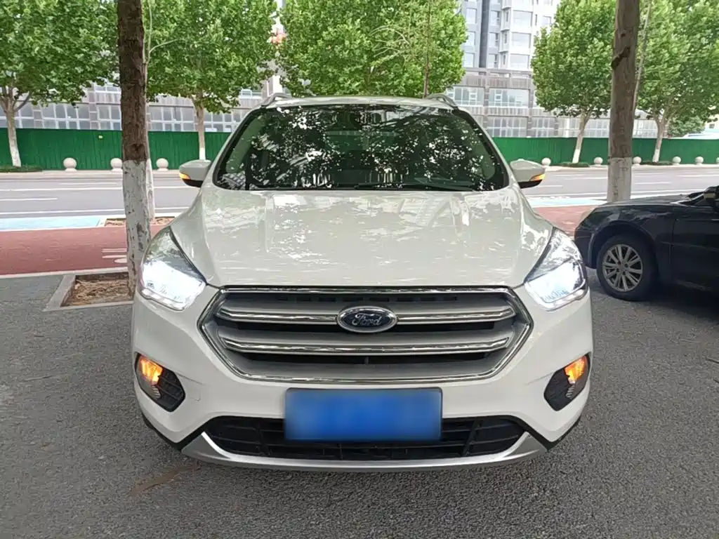 Ford Kuga 2017 — фото 3
