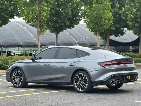 MG MG7 2023