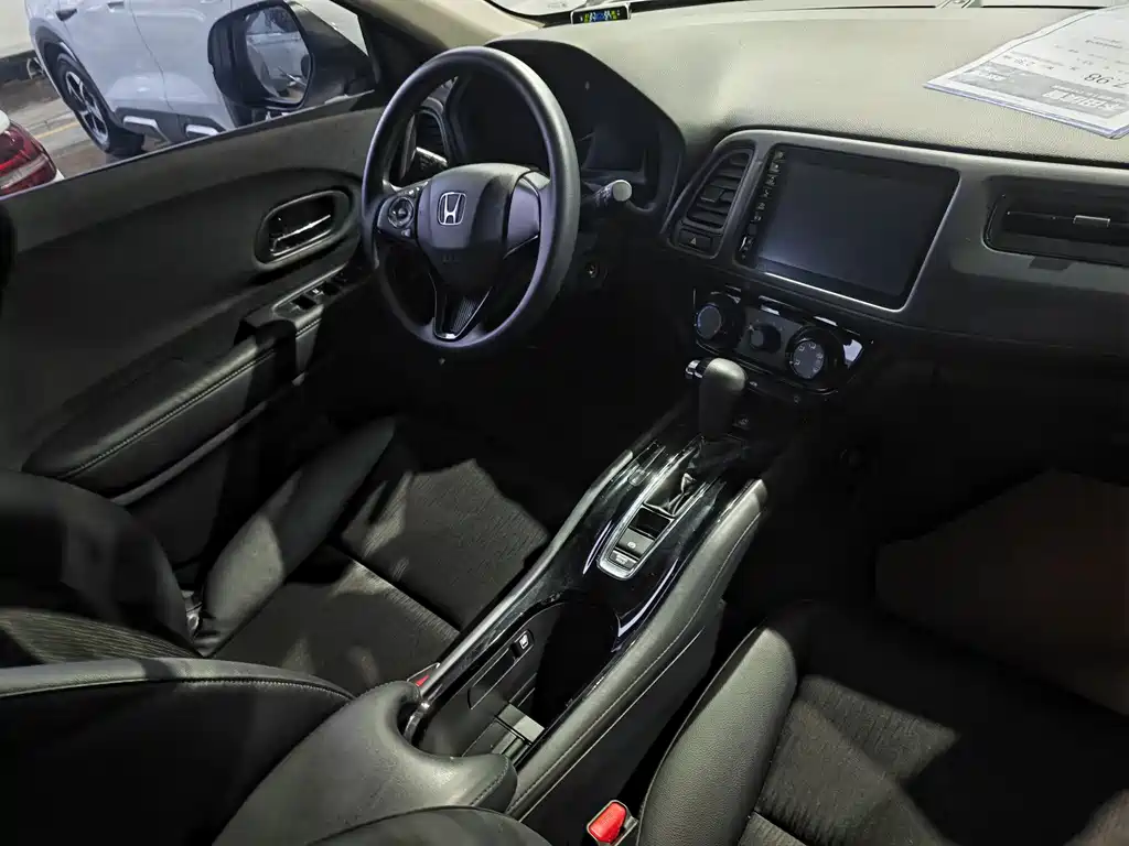 Honda Vezel 2021 — фото 6