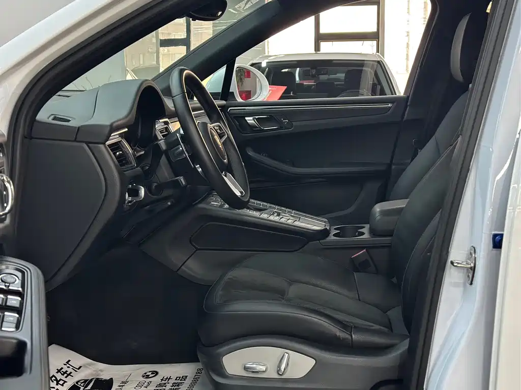 Porsche Macan 2015 — фото 4