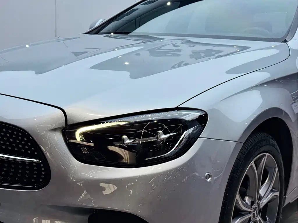 Mercedes-Benz E-Class 2022 — фото 25
