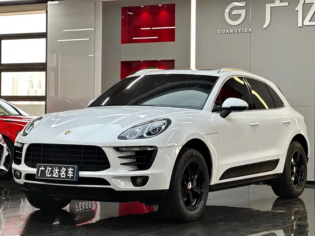 Porsche Macan 2015 — фото 1