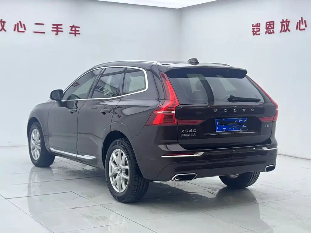 Volvo XC60 2020 — фото 10