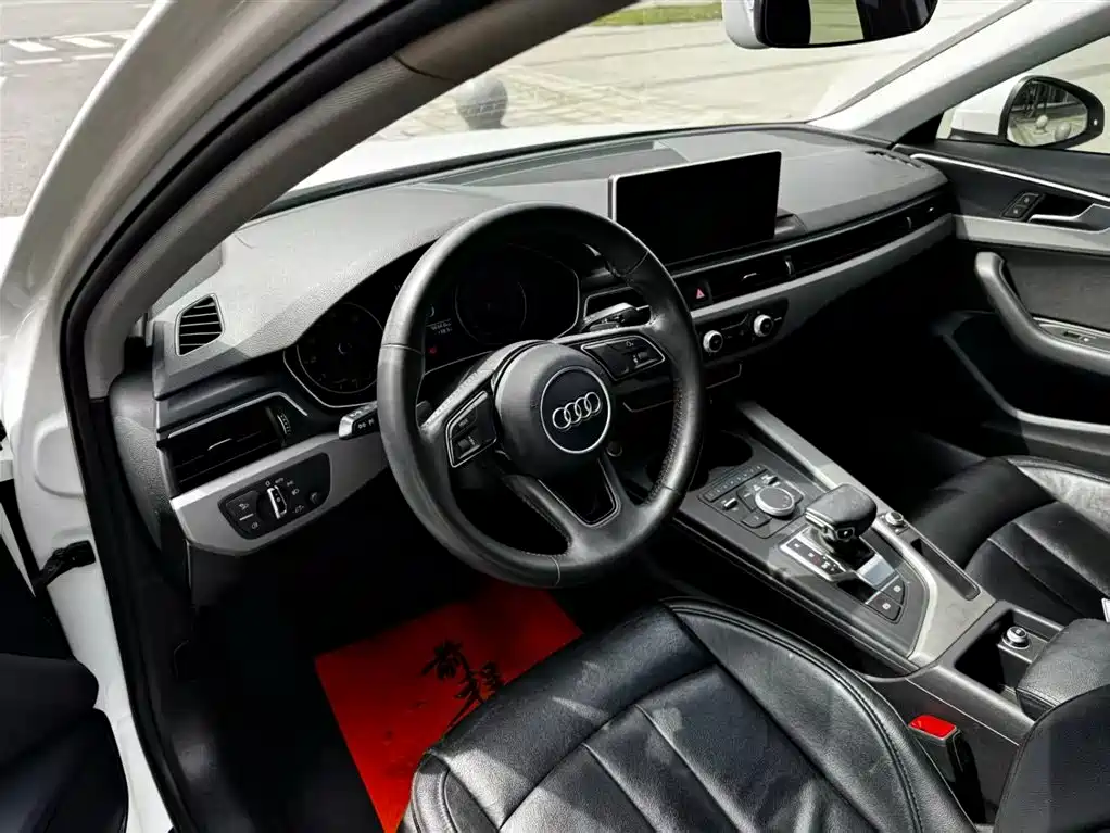 Audi A4L 2016 — фото 4
