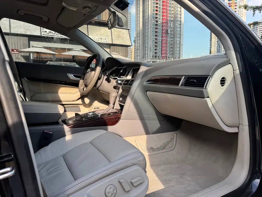 Audi A6L 2010