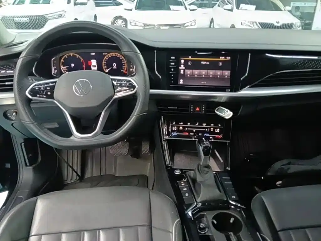 Volkswagen Passat 2023