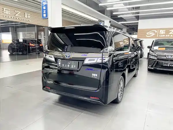 Toyota Vellfire 2023