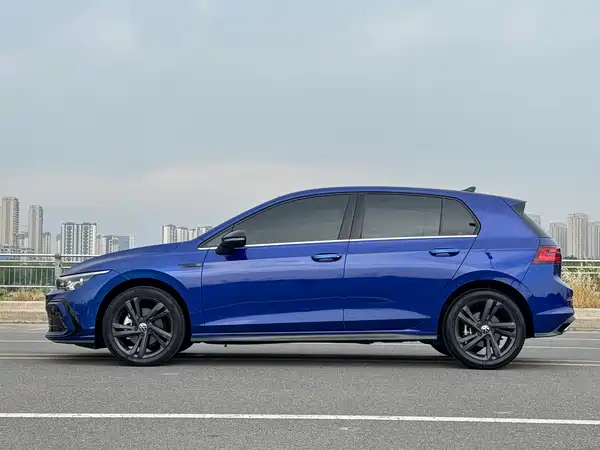 Volkswagen Golf 2021