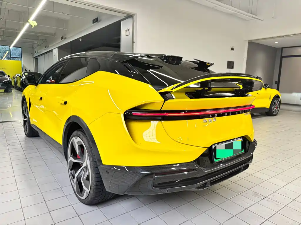 Lotus Eletre 2023