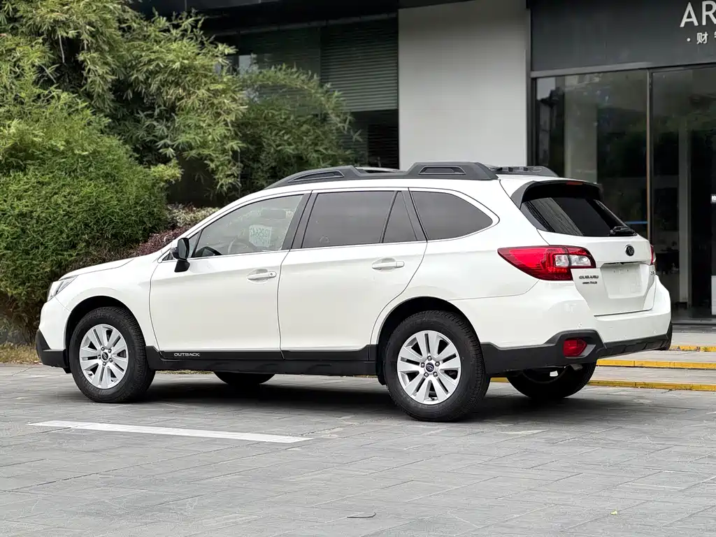 Subaru Outback 2015 — фото 2