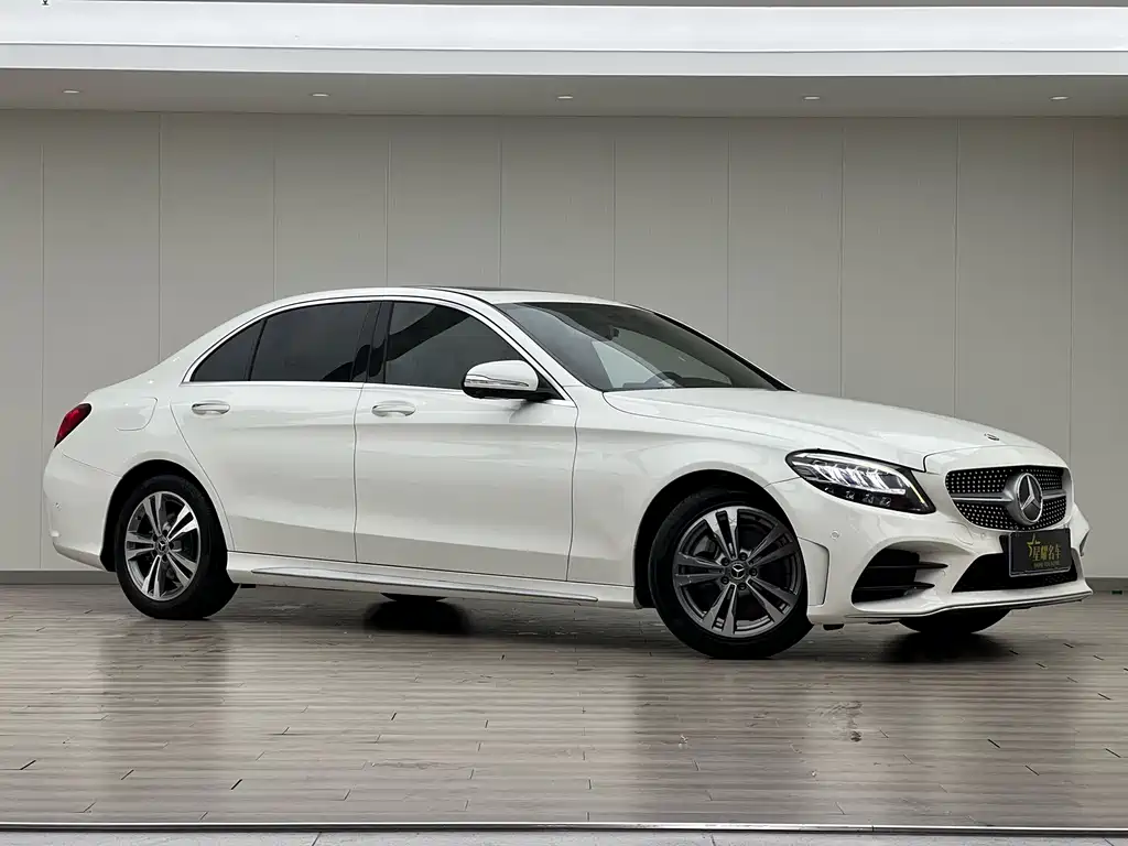 Mercedes-Benz C-Class 2018 — фото 2