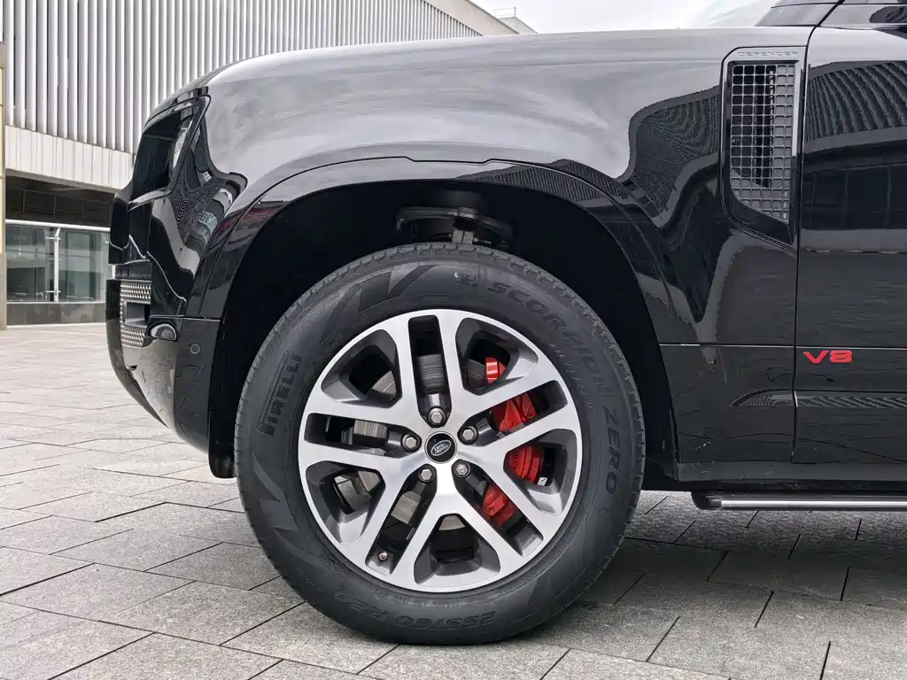 Land Rover Defender 2021 — фото 20