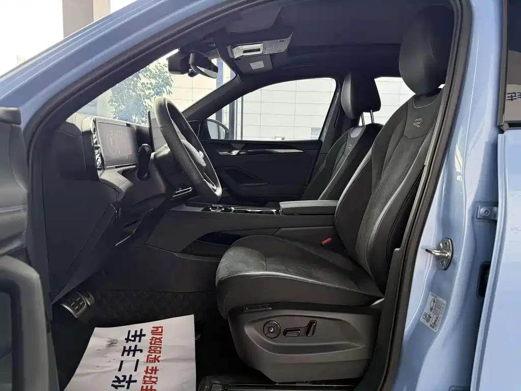 Volkswagen Tiguan L 2025