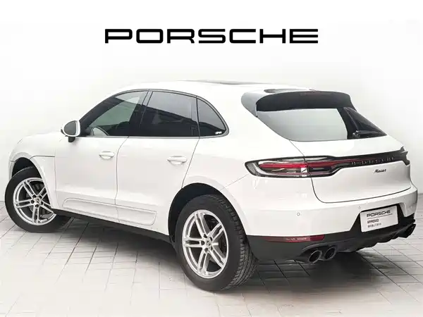 Porsche Macan 2021