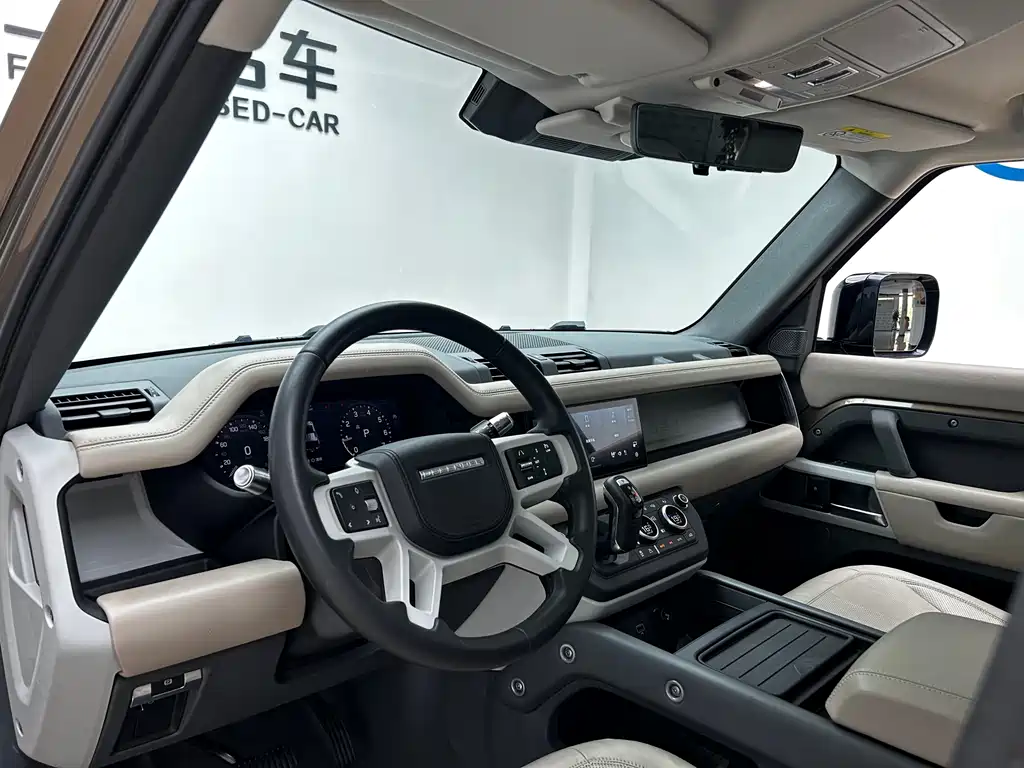 Land Rover Defender 2020 — фото 8