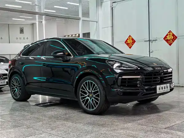 Porsche Cayenne 2022