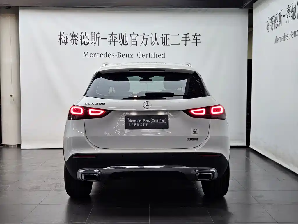 Mercedes-Benz GLA 2021