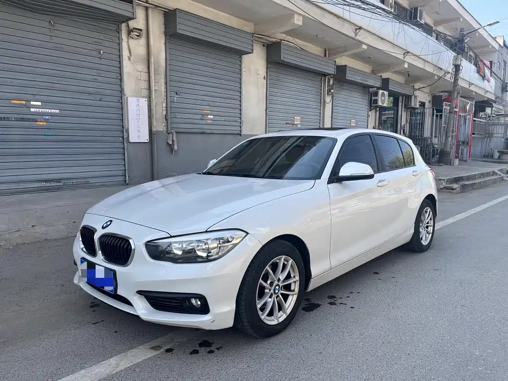 BMW 1 Series 2018 — фото 1