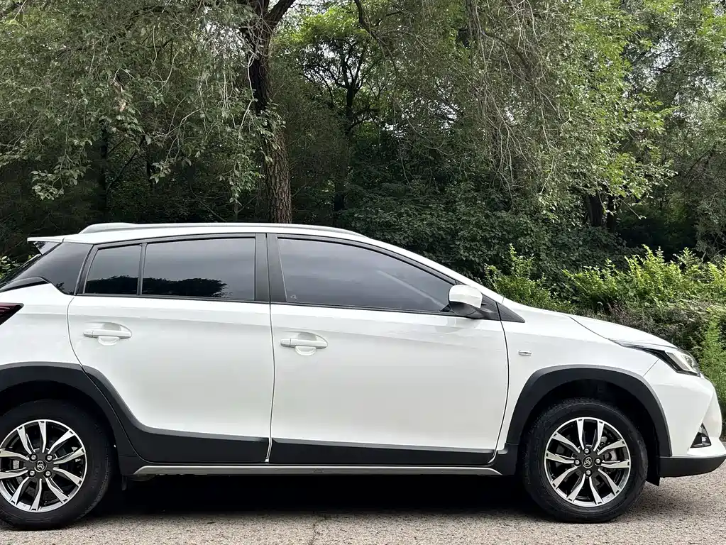 Toyota Yaris L 2022