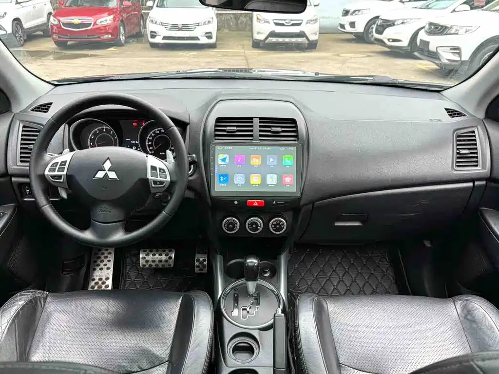 Mitsubishi ASX 2011