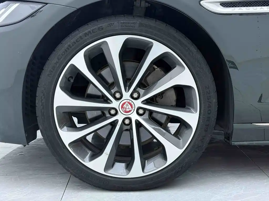 Jaguar XEL 2022 — фото 10
