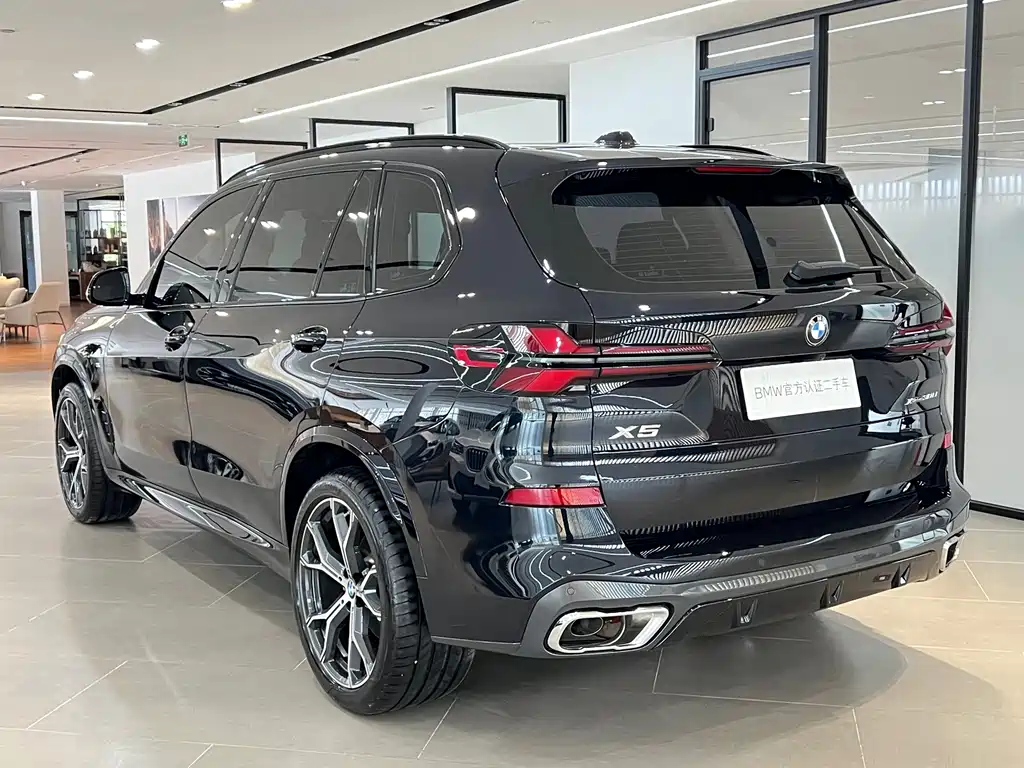 BMW X5 2025 — фото 20
