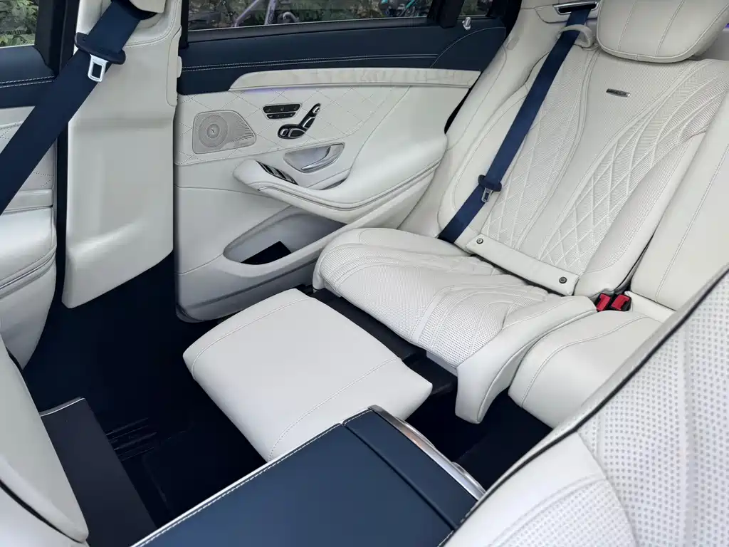 Mercedes-Benz S-Class AMG 2015 — фото 11