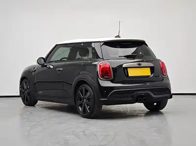 MINI MINI 2022