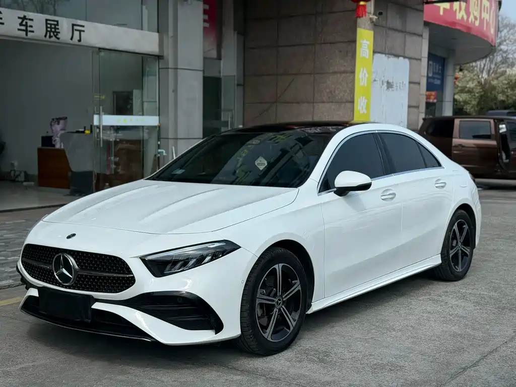 Mercedes-Benz A-Class 2023 — фото 1