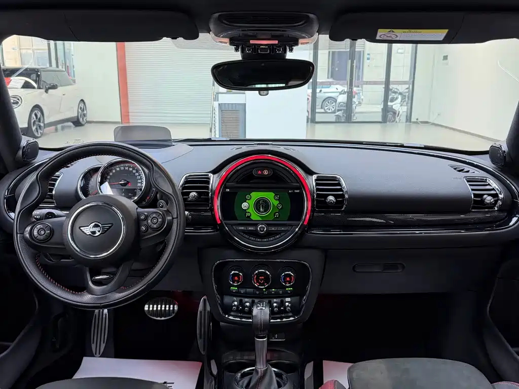 MINI JCW CLUBMAN 2018 — фото 19