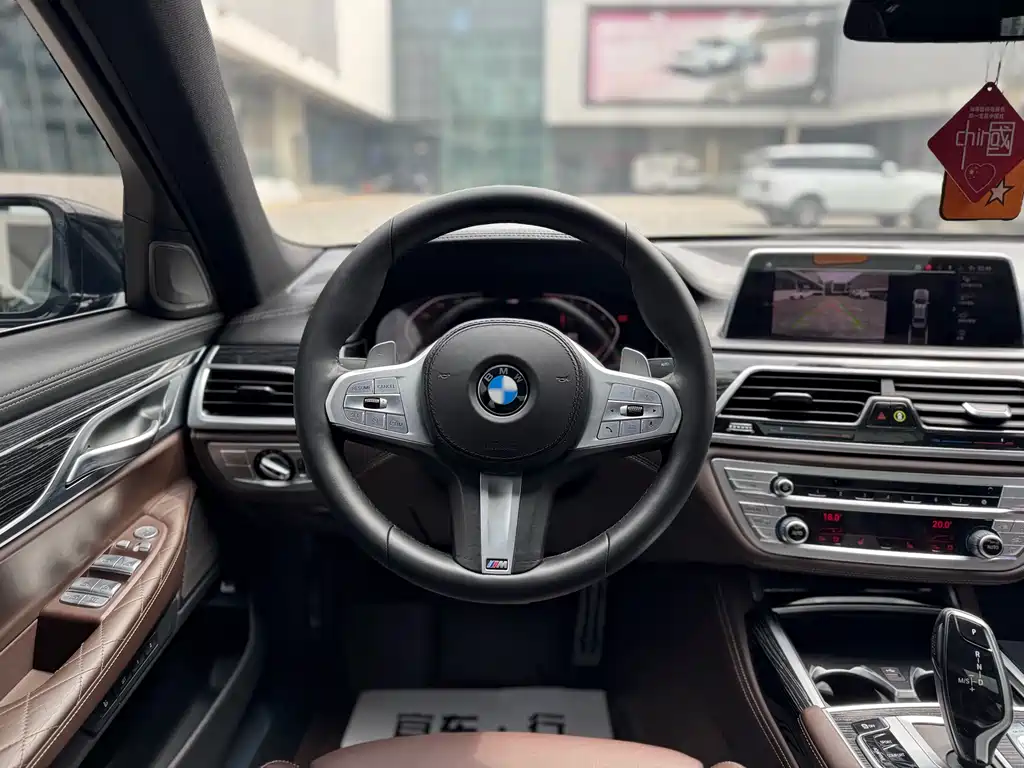 BMW 7 Series 2020 — фото 15