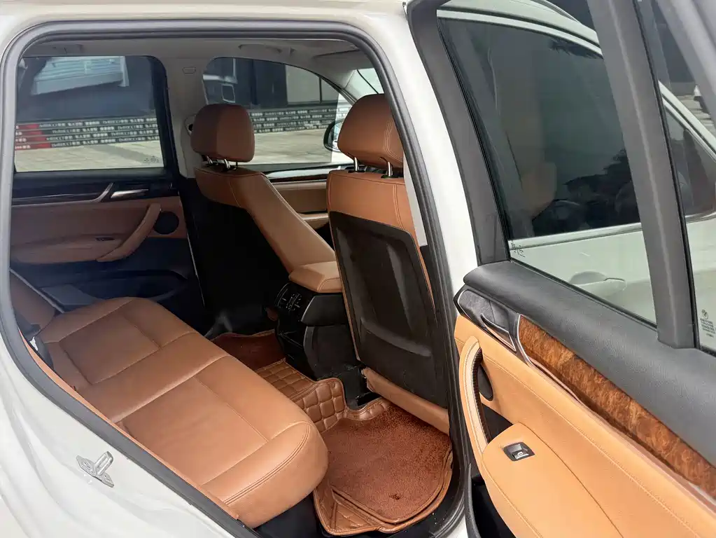 BMW X3 2016 — фото 12