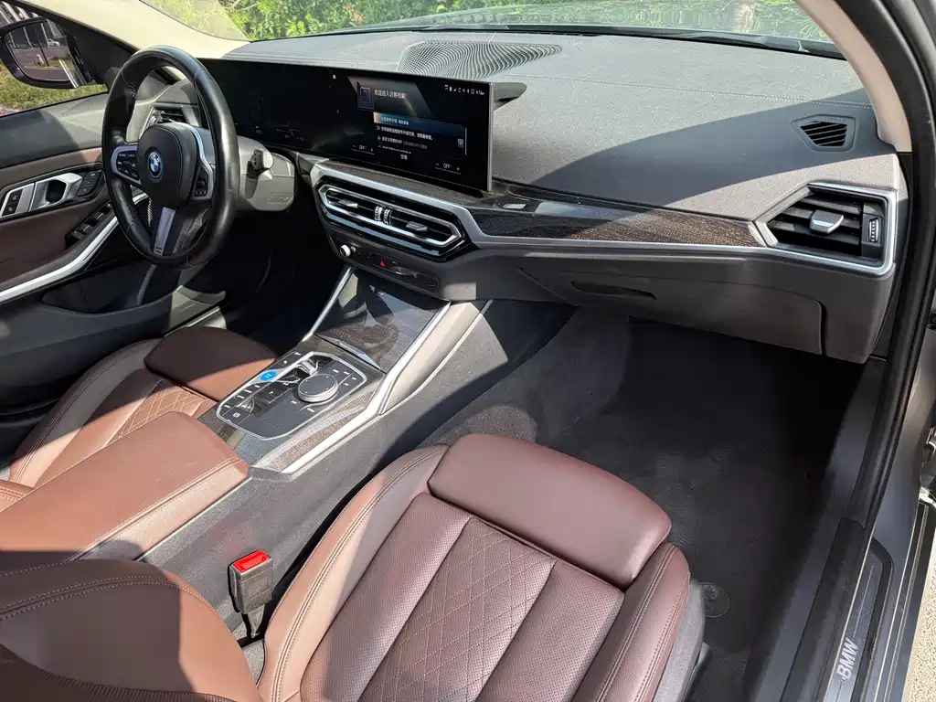 BMW i3 2023 — фото 11